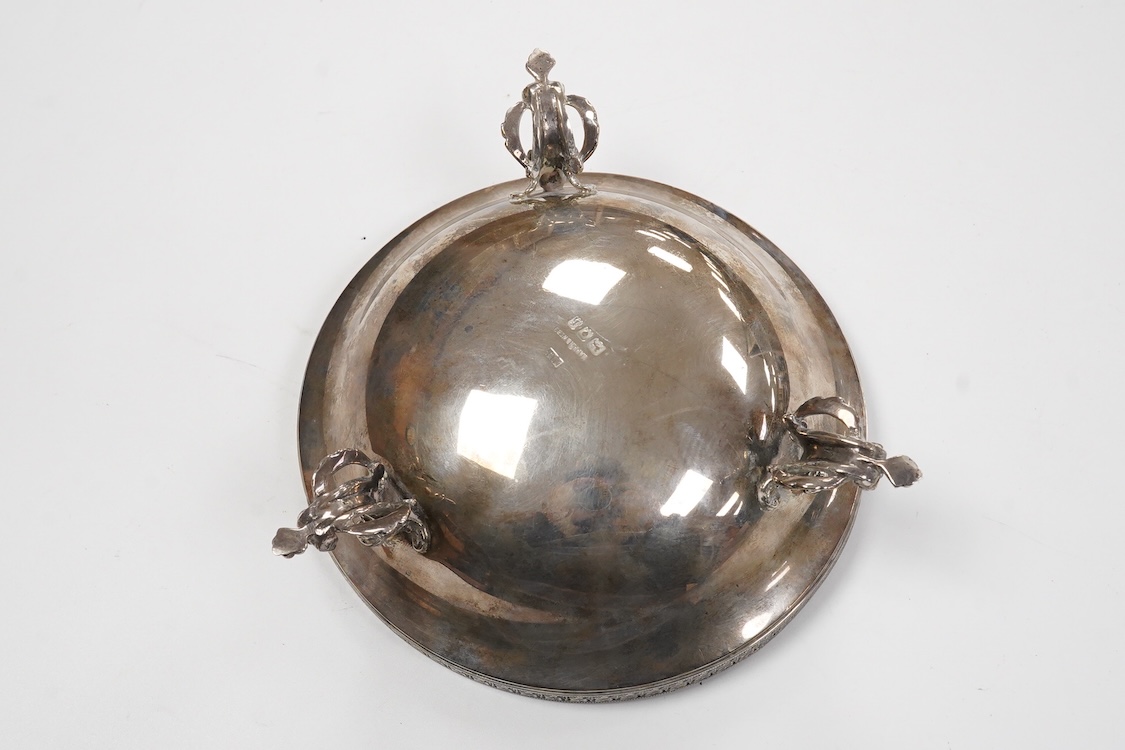 A George V silver bowl, on three figural supports, by Mappin & Webb, London, 1921, diameter 15cm, 7.5oz.